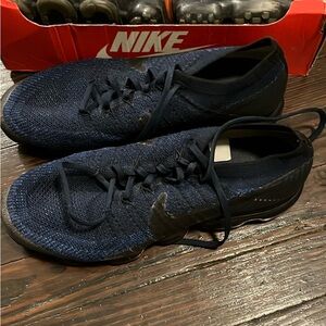Nike Men’s Navy Flyknit VaporMax Sneakers Size12.5